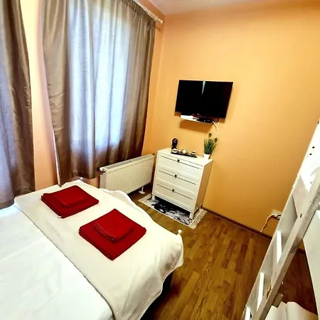 Hacienda Hills Villa